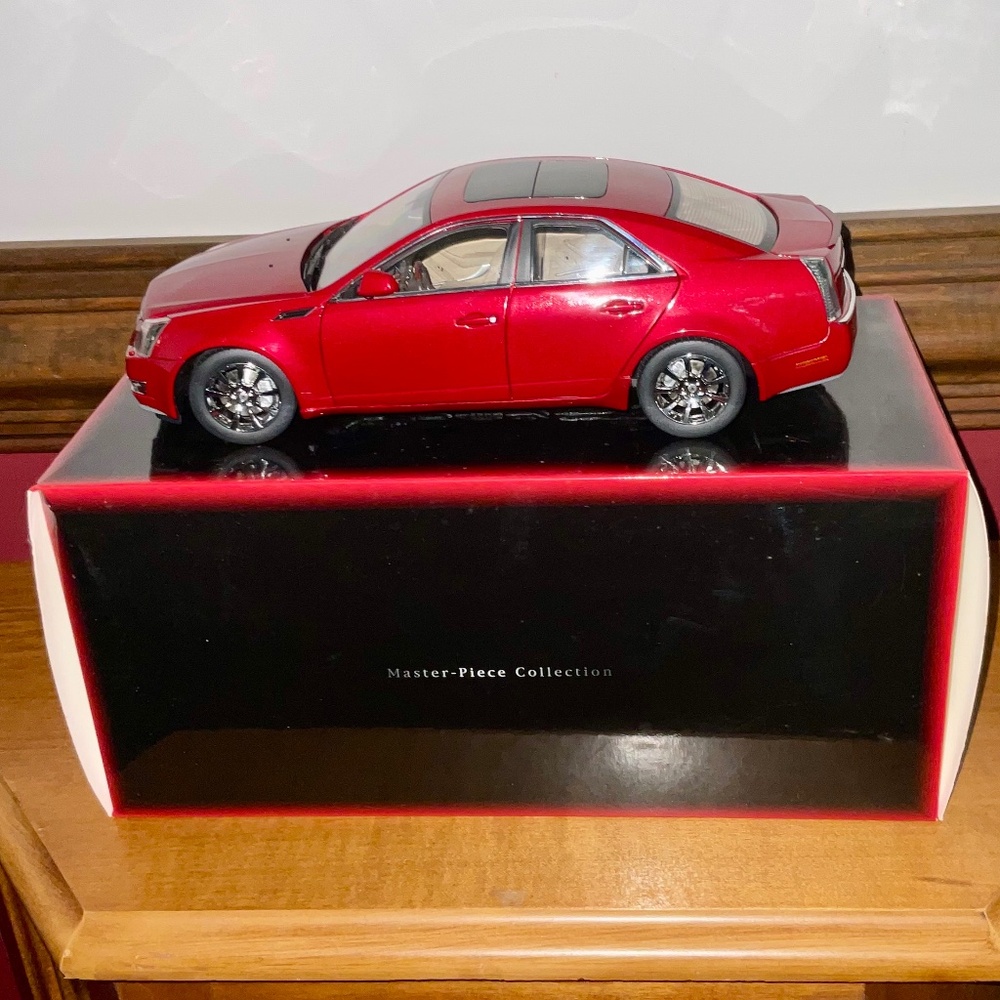 Cadillac CTS 2008 Die-cast Model, red + display case